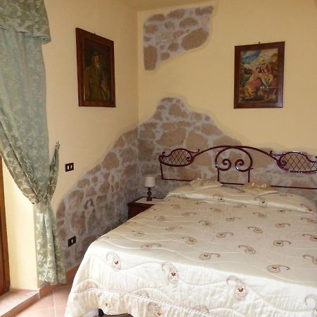 Casale San Pietro Bed & Breakfast Otricoli Dış mekan fotoğraf
