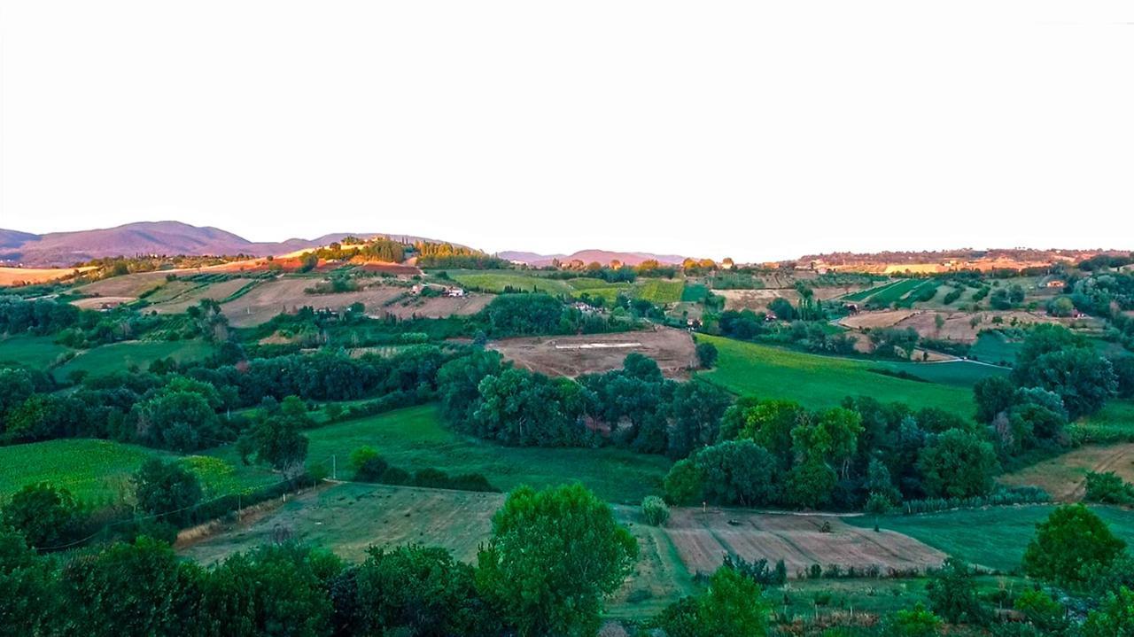 Casale San Pietro Bed & Breakfast Otricoli Dış mekan fotoğraf