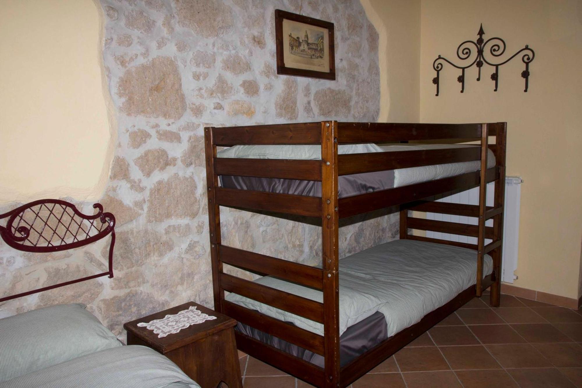 Casale San Pietro Bed & Breakfast Otricoli Dış mekan fotoğraf